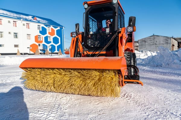 "Тазалык" и "Бишкекзеленхоз" получили новую технику изображение публикации