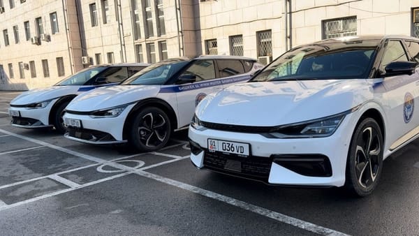 Южная Корея передала МВД три электромобиля изображение публикации