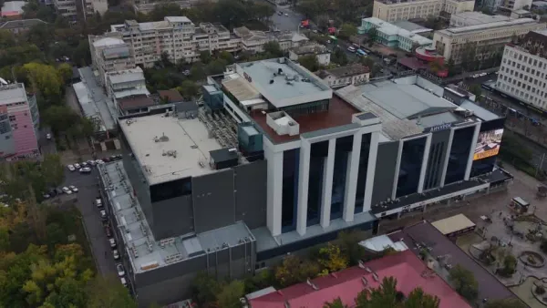 Болушбек Абдыжапаров больше не гендиректор «ЦУМ-Холдинга» изображение публикации