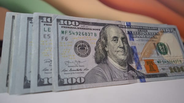 Комбанки Кыргызстана приобрели на валютных торгах почти $10 млн изображение публикации