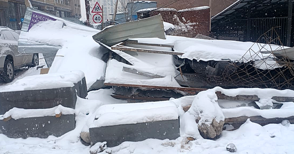 «Бурану Гранд» и «НБК Курулуш» оштрафовали на 23 тысячи сомов за строительный мусор изображение публикации