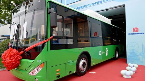 Государство закупило 1000 автобусов для Бишкека вместо нового самолета для президента изображение публикации