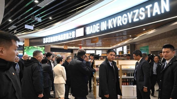 В СЭЗ «Кашгар» работает национальный павильон КР – какие товары там представлены? изображение публикации