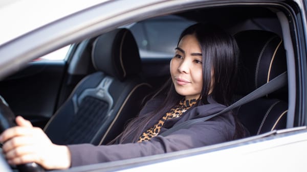 Бишкекская таксистка – о свободе, улыбках и необычных заказах изображение публикации