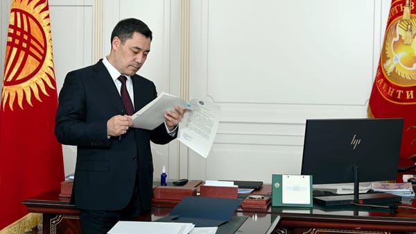 Садыр Жапаров частично отменил запрет на проверки предпринимателей изображение публикации