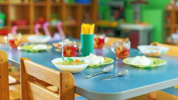 За питание в детсадах КР будут платить не только родители — ЖК одобрил законопроект изображение публикации