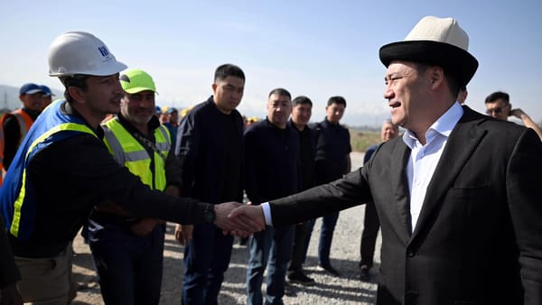 Новый стадион строят десятки инженеров из Турции, Великобритании и КР – администрация президента изображение публикации