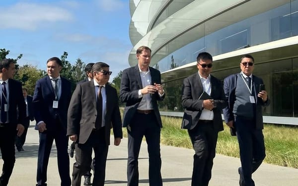 Делегация КР с Акылбеком Жапаровым посетила штаб-квартиру Apple в Сан-Франциско изображение публикации