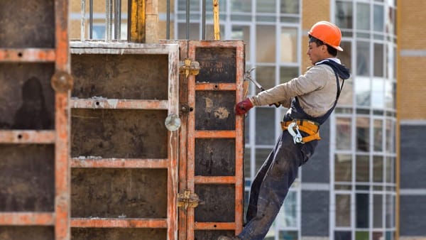 Госстрой назвал восемь компаний, игнорирующих правила безопасности изображение публикации