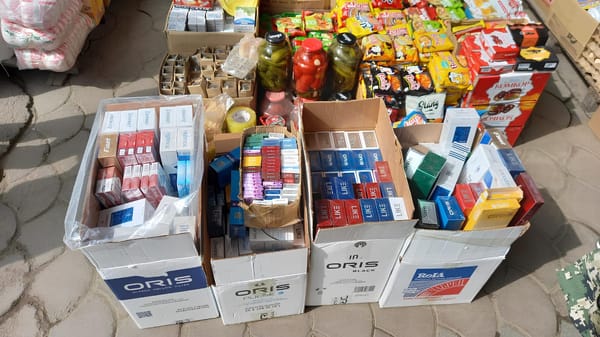 Налоговики изъяли более 20 тысяч пачек сигарет в точках стихийной торговли по КР изображение публикации