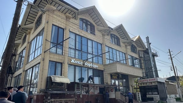 В Оше снесли кафе «Манас Ата» изображение публикации