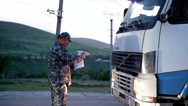 На посту «Сосновка» провели рейд по проверке ЭТТН у перевозчиков изображение публикации
