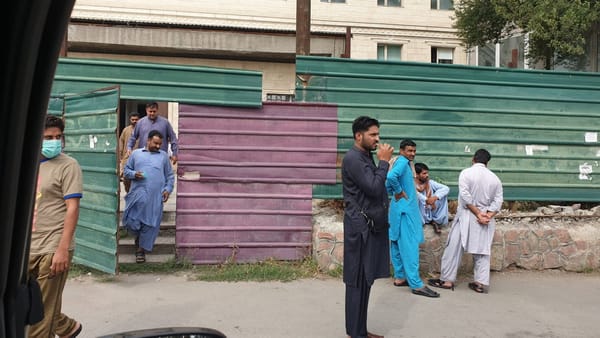 Иностранцев в КР оштрафовали на 1.2 млн сомов за нарушения правил миграции изображение публикации