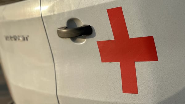 Детей, пострадавших от наезда в Сузакском районе, доставят спецбортом в Бишкек изображение публикации