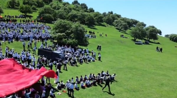 Пострадавшим во время чтения эпоса «Манас» детям выделят деньги из Фонда президента изображение публикации