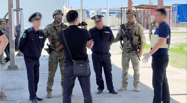 ГКНБ задержал капитана Таможенной службы за вымогательство взяток изображение публикации