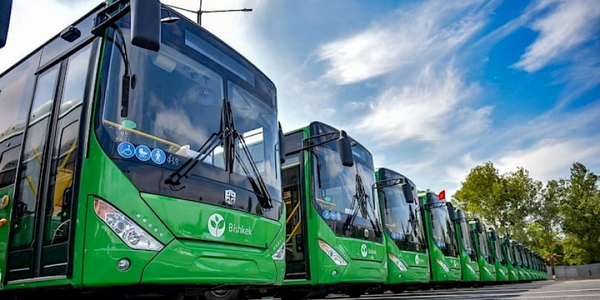 В Бишкеке изменены схемы движения девяти автобусов из-за ремонта улицы Фучика изображение публикации