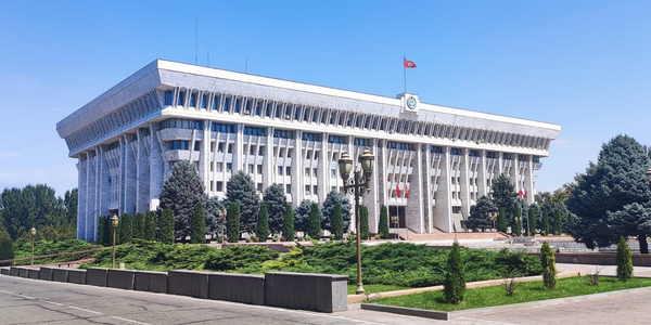 CASA-1000, медиация, полномочия омбудсмена и международные соглашения: ЖК принял ряд законов изображение публикации