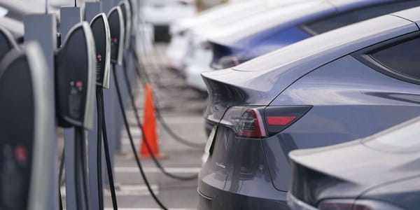 Кыргызстанцы исчерпали лимит беспошлинного ввоза электромобилей изображение публикации