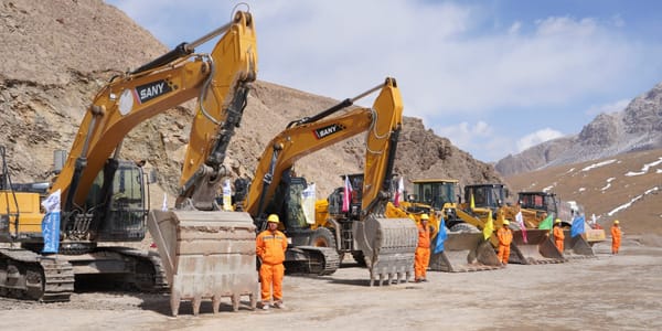 В Кыргызстане начато строительство крупнейших тоннелей на трассе Барскоон – Бедель изображение публикации