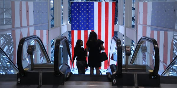 Как избежать отказа в студенческой визе США — советы от МИД изображение публикации