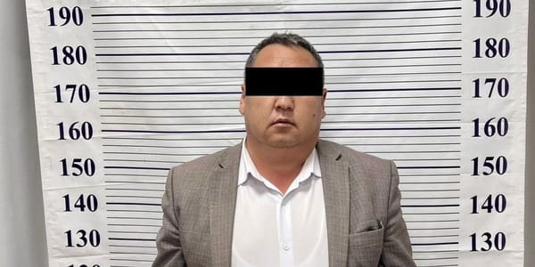 Преподаватель Джалал-Абадского государственного университета задержан по делу о мошенничестве. Фото: ГКНБ.