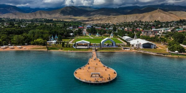 За шесть лет количество отелей и кафе на Иссык-Куле утроилось