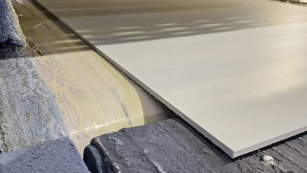 Минстрой проверил завод по производству стройматериалов в Кантe изображение публикации