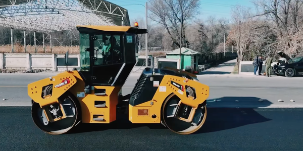 На участке дороги Лебединовка — ГЭС-5 уложен первый слой асфальта изображение публикации