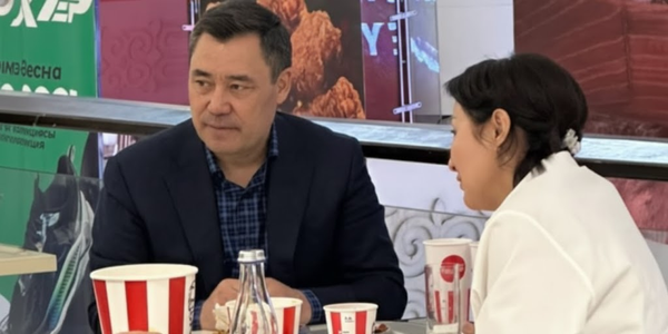 «Не мешайте им работать»: Жапаров раскритиковал рейды в точках общепита Оша и Бишкека изображение публикации