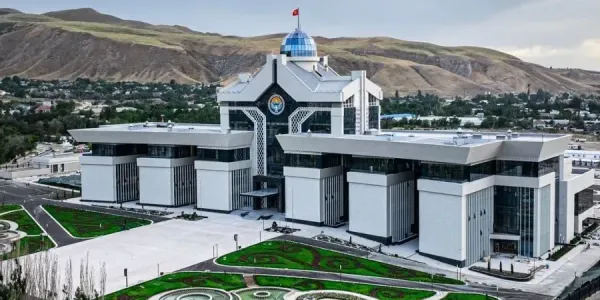 Как расходовали деньги ЖК и Администрация президента в этом году? Обзор изображение публикации