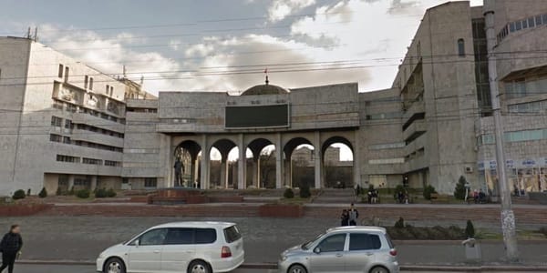 Кабмин увеличил допустимое количество служебного транспорта для Минсельхоза изображение публикации