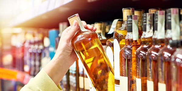 Повышение акцизов в Кыргызстане: эксперт предупреждает о рисках