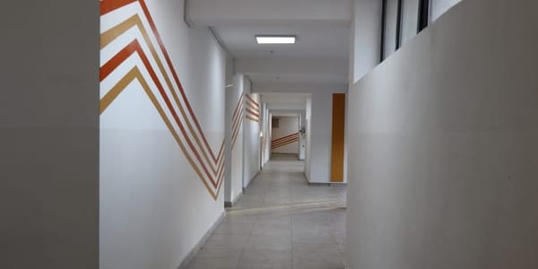 В Бишкеке после капремонта открыли школу-лицей им. Молдокулова