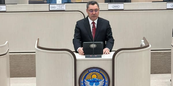 Садыр Жапаров в ЖК: Кыргызстан готов погасить внешний долг за один день