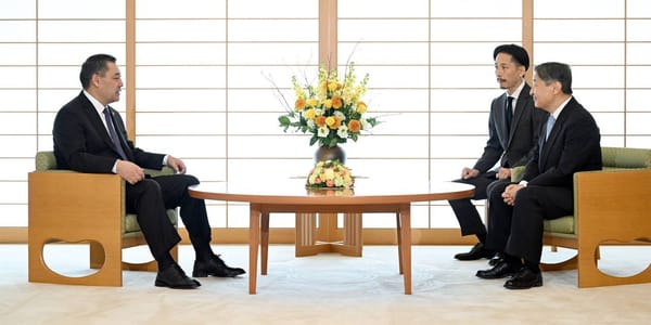 Садыр Жапаров провел переговоры с императором Японии Нарухито и пригласил его в Кыргызстан