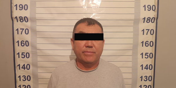 МВД пресекло попытку дачи взятки следователю на 100 тысяч сомов