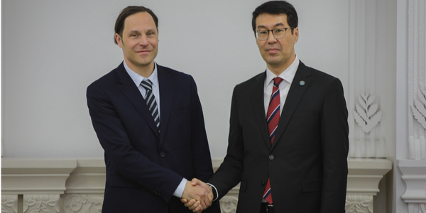 Кыргызстан и Германия провели политконсультации в Бишкеке изображение публикации