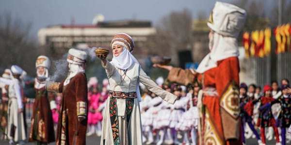Бишкек и Исламабад готовят совместные мероприятия к Ноорузу
