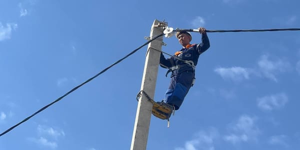 В Бишкеке заменили 87 км старых электролиний на изолированные провода