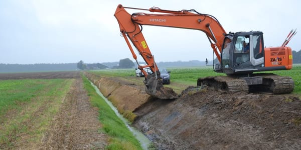 Подготовка к поливу: в Кара-Суу чистят каналы и сносят постройки изображение публикации