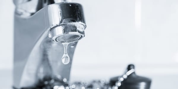 В южных микрорайонах Бишкека отключат питьевую воду 20 января изображение публикации