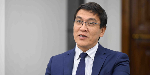 Байсалов прокомментировал отставку Ташиева и обозначил сроки выборов президента КР изображение публикации