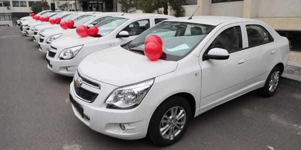 Национальной академии наук КР передали 26 новых автомобилей на 45 млн сомов изображение публикации