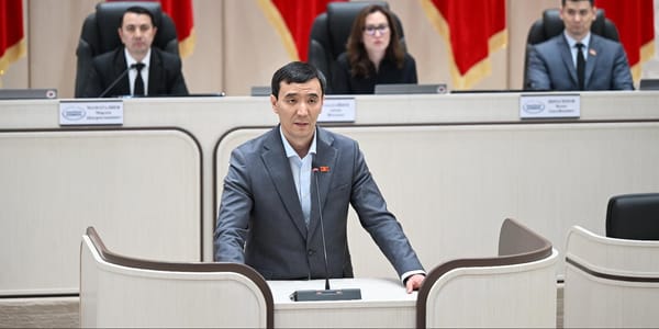Медербек Алиев избран первым вице-спикером Жогорку Кенеша изображение публикации