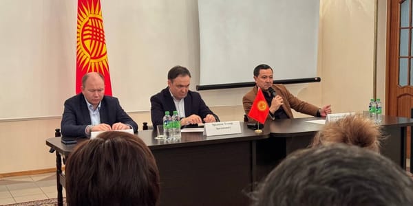 Глава Минздрава обсудил с врачами в Москве их возвращение в Кыргызстан изображение публикации