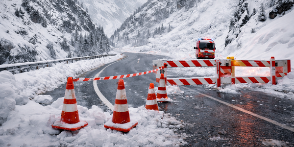 Трассу Бишкек — Ош открыли после схода лавины: оперативная обстановка на перевалах Кыргызстана изображение публикации