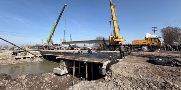 Четыре полосы и пешеходный мост: как реконструируют дорогу Лебединовка — ГЭС-5 изображение публикации