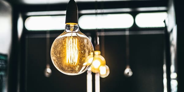 Минэнерго КР планирует привязать закупочные тарифы на электроэнергию к стоимости импорта изображение публикации