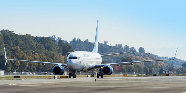 Названы 17 аэропортов для вывоза из России наличности более чем на $100 тысяч изображение публикации